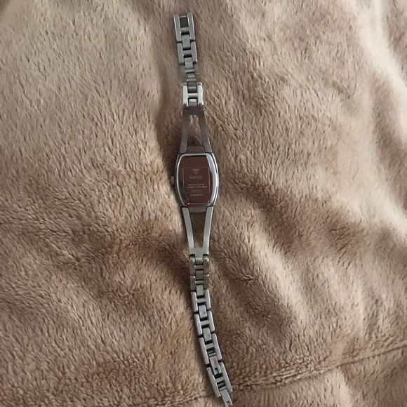 Guess watch - Picture 3 of 5